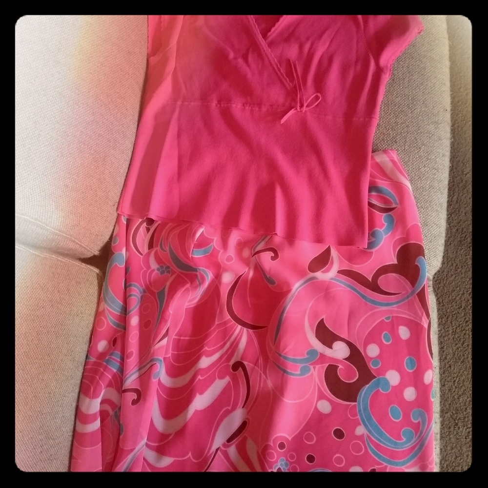 Skirt w/blouse set